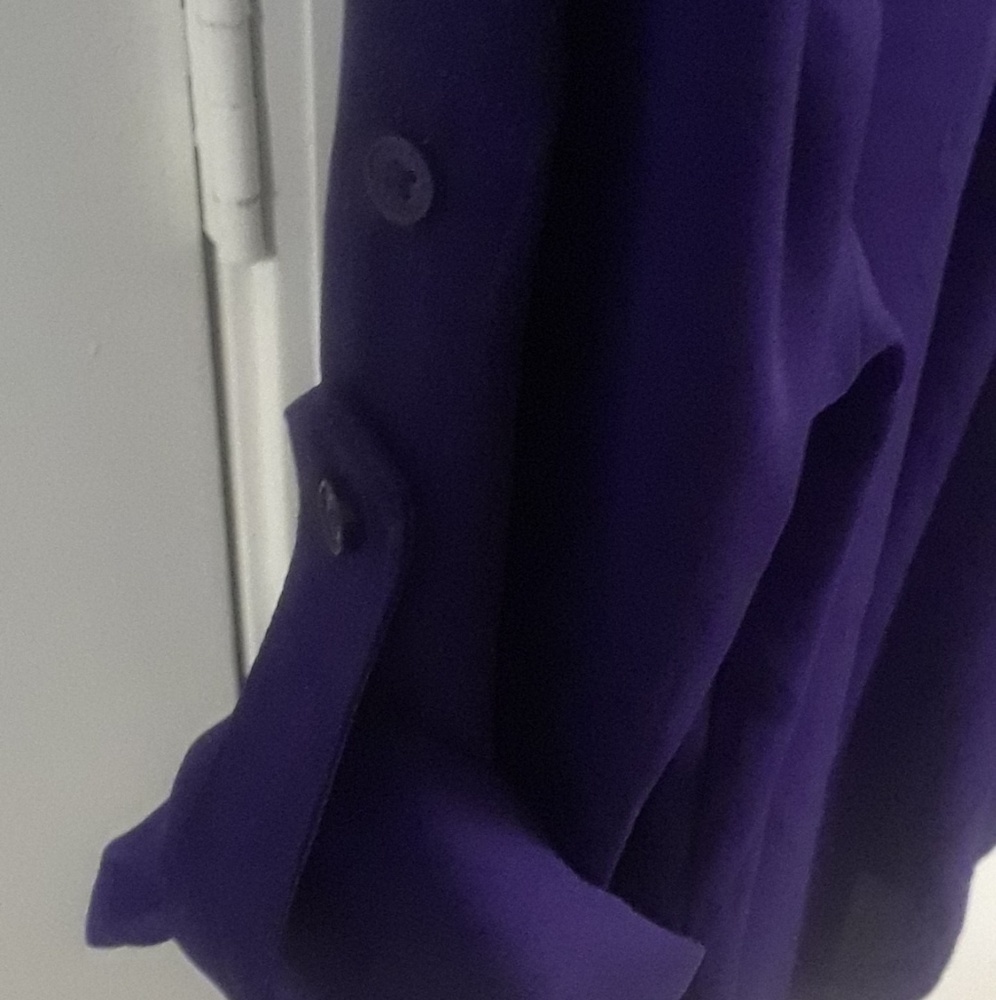 Blouse - Picture 2 of 3